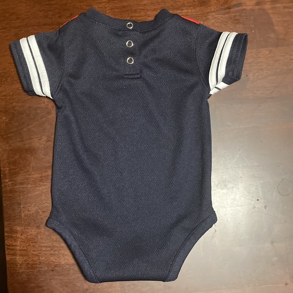 Patriots onesie 6-9 months - Picture 2 of 5